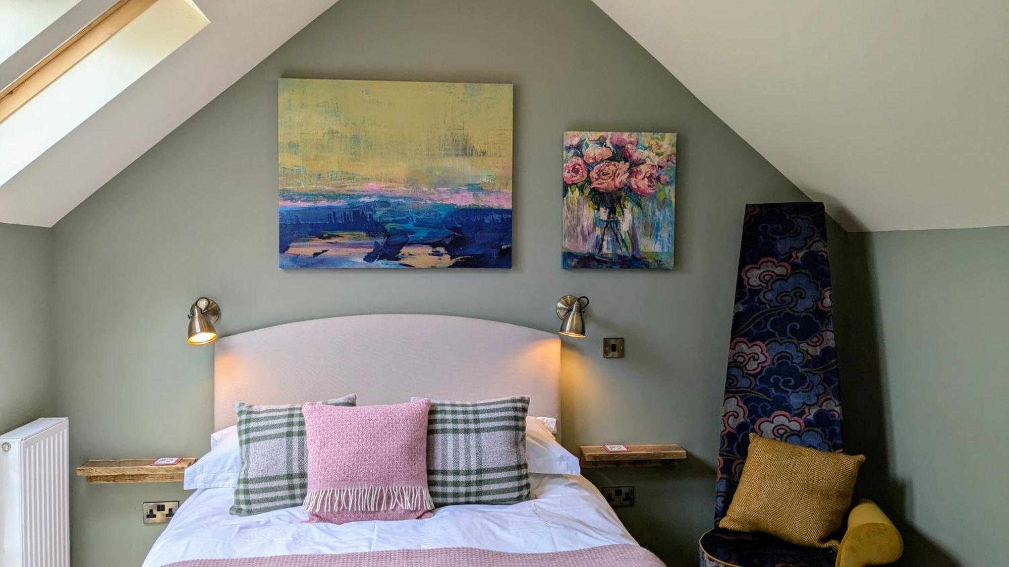 The Old Vicarage Dolfor 5*