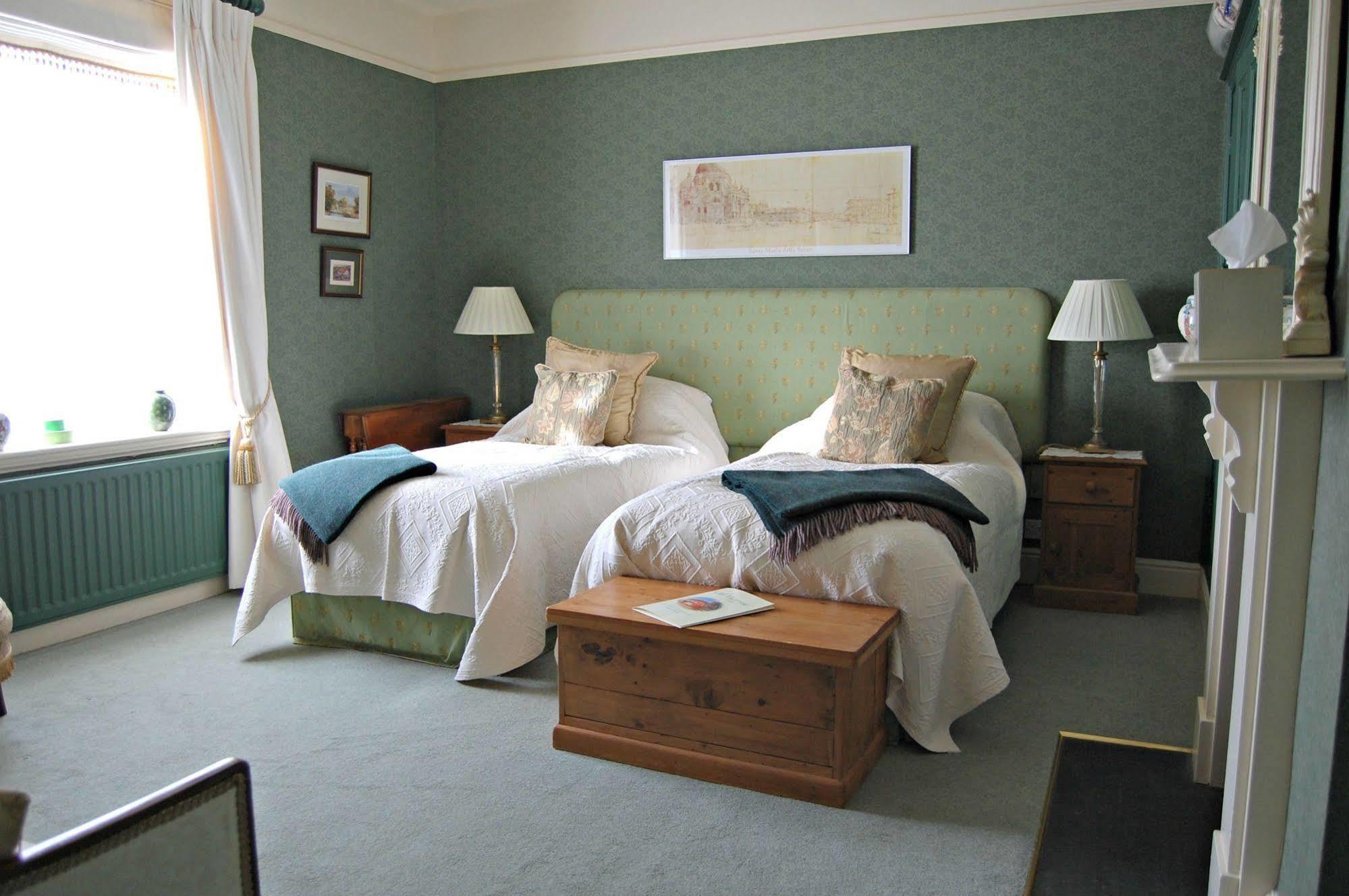The Old Vicarage Dolfor Gasthuis